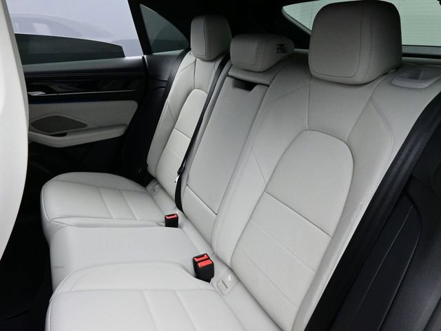 New 2026 Porsche Macan 4S Electric image 14