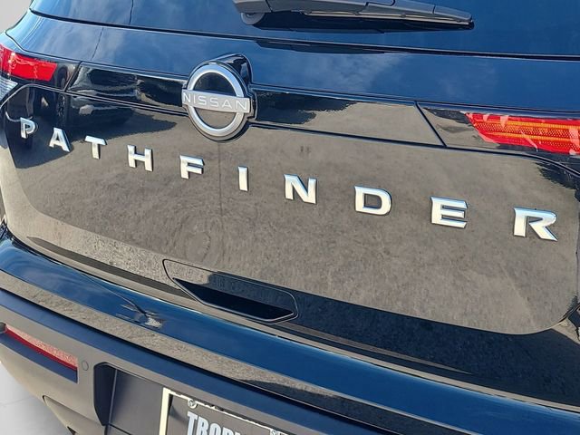 Used 2025 Nissan Pathfinder SV image 9
