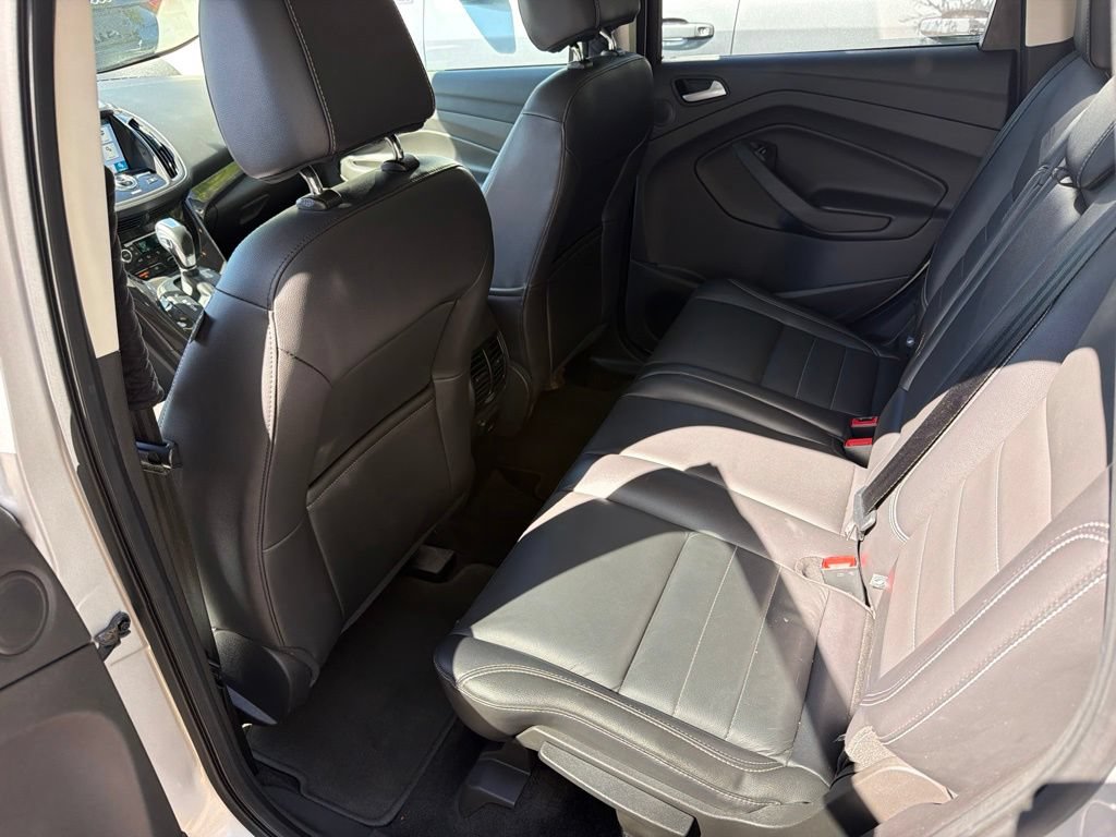 Used 2016 Ford Escape Titanium w/ Equipment Group 301A AWD/4WD image 19