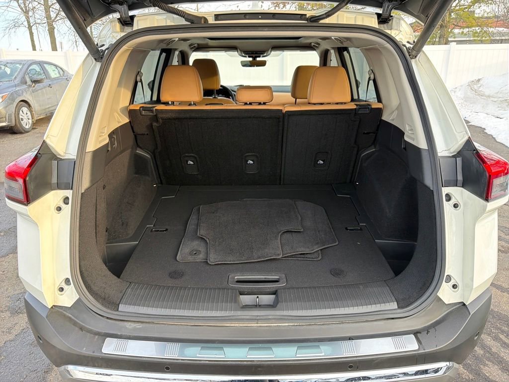 Used 2023 Nissan Rogue Platinum w/ Platinum Premium Package image 29