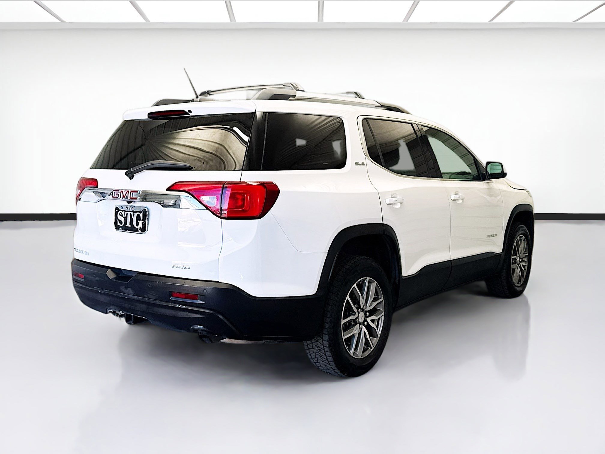 Used 2019 GMC Acadia SLE image 4