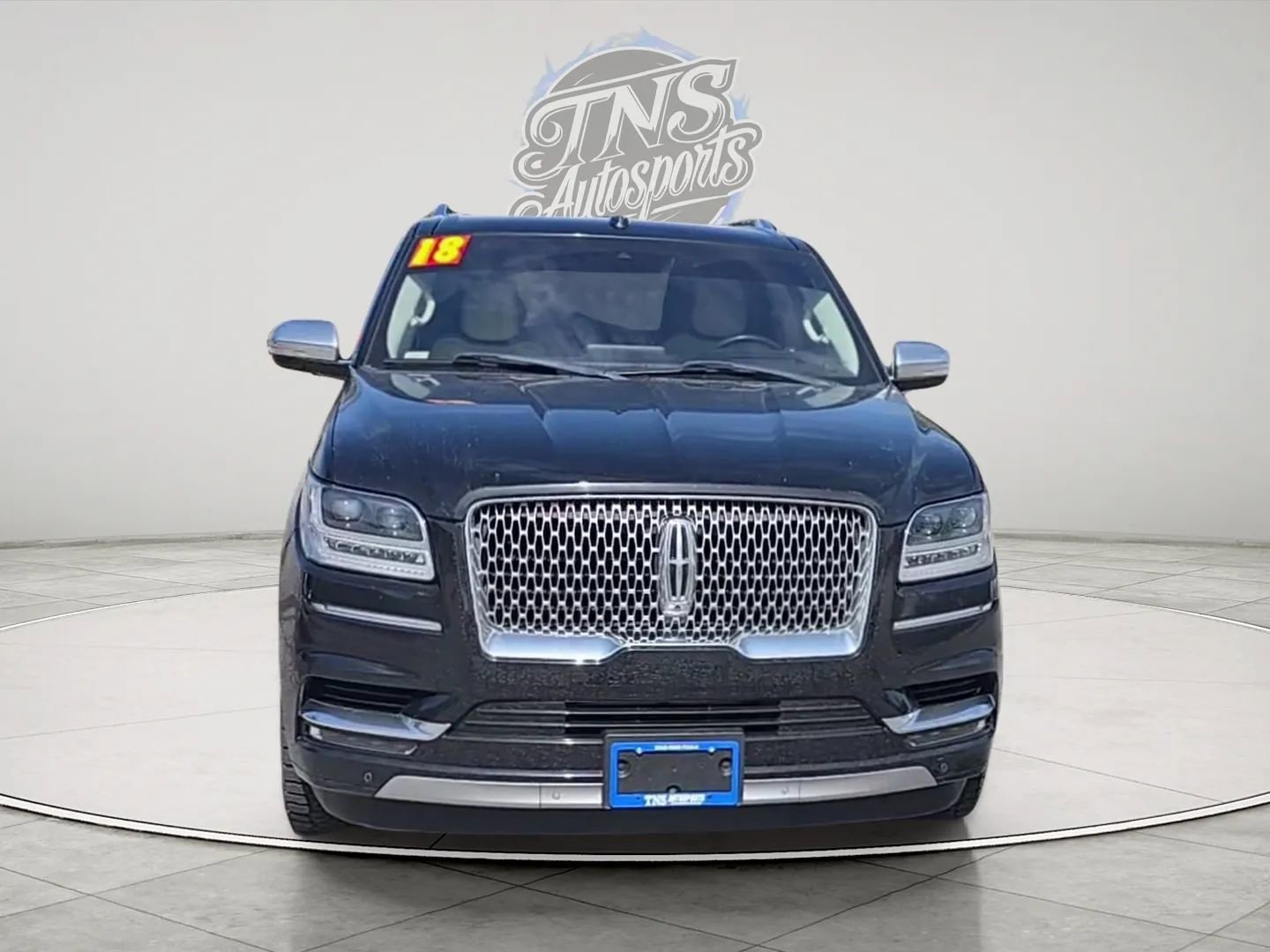 Used 2018 Lincoln Navigator Black Label w/ Cargo Package AWD/4WD image 2
