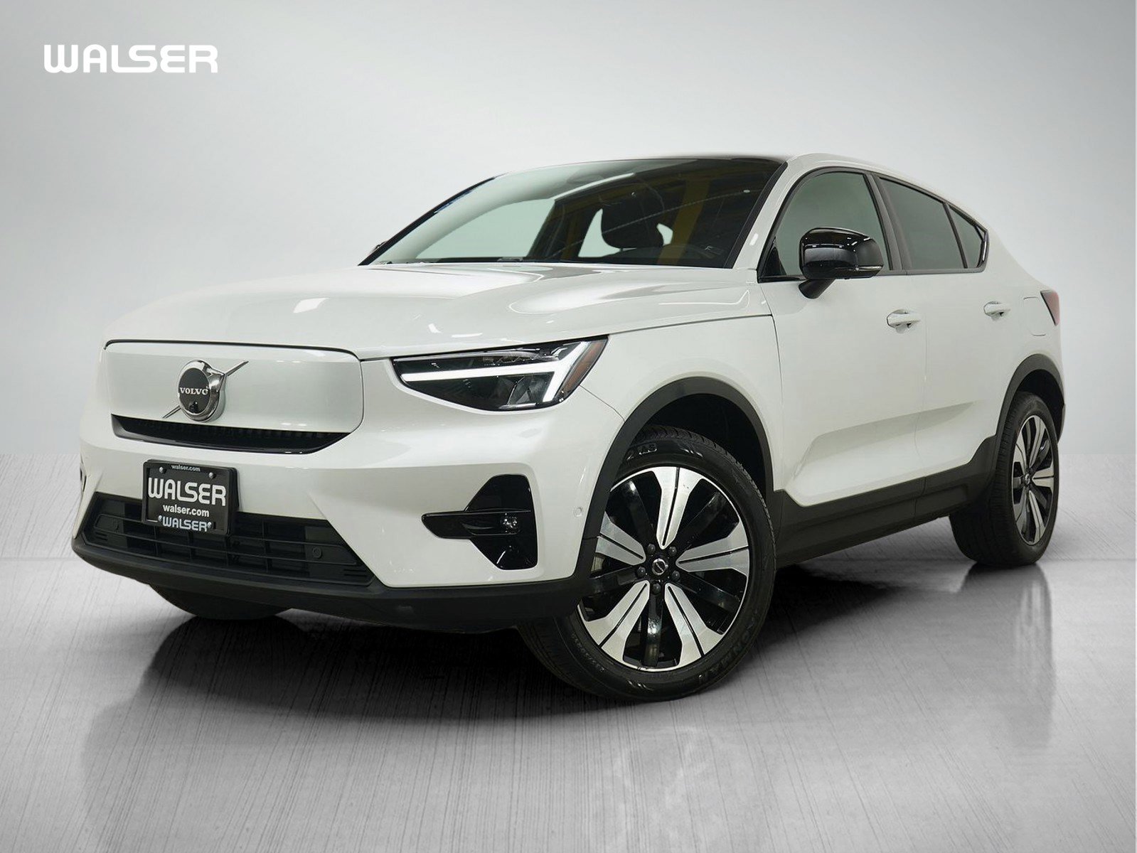 Used 2023 Volvo C40 P8 Recharge Plus image 1