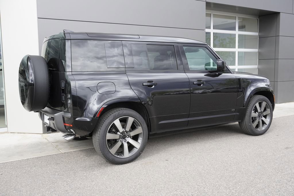 New 2026 Land Rover Defender 110 V8 AWD/4WD image 4