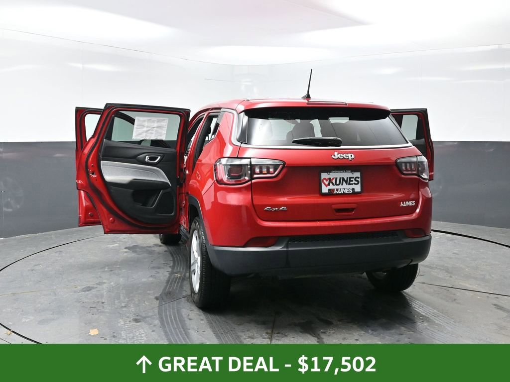 Used 2023 Jeep Compass Sport image 58