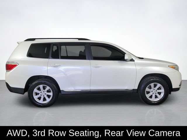Used 2013 Toyota Highlander Plus AWD/4WD image 2
