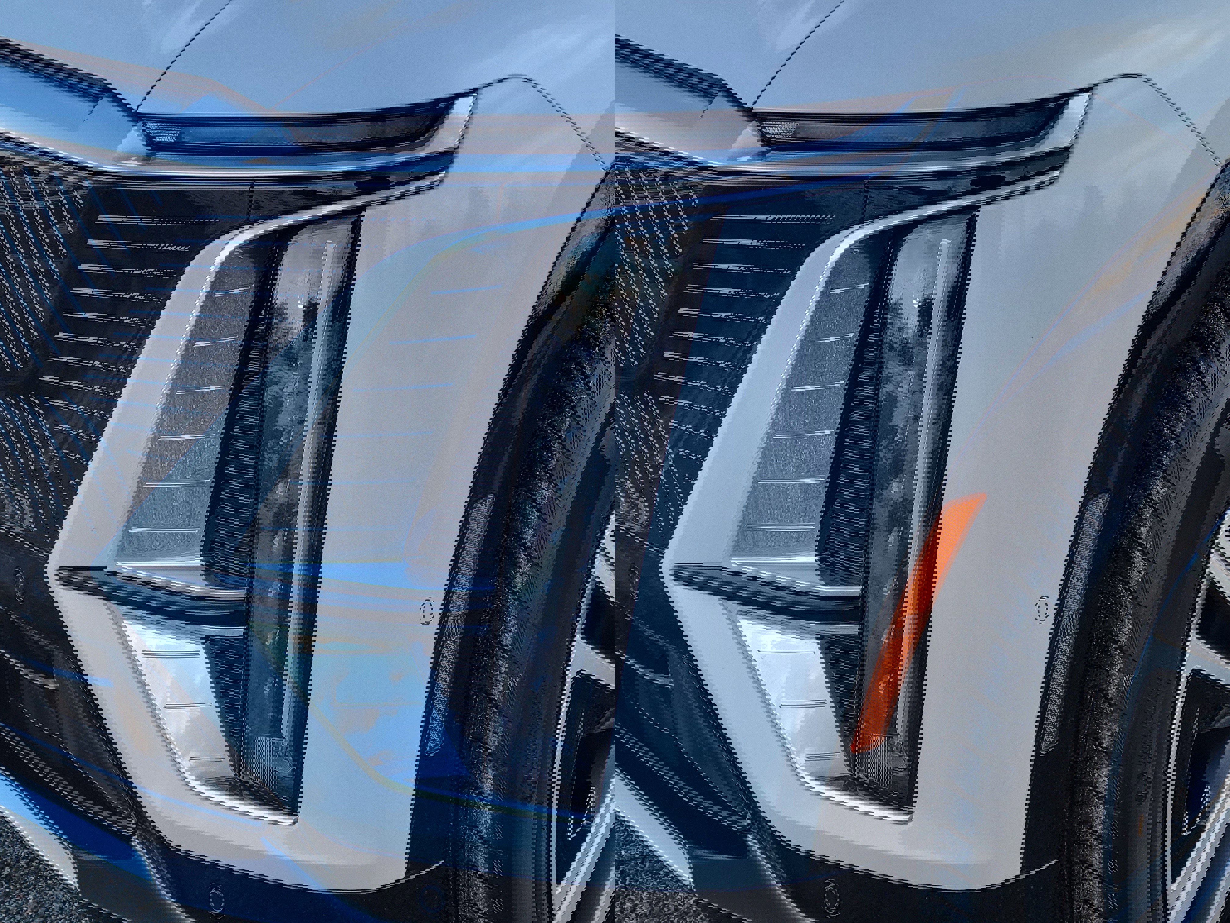 New 2025 Cadillac Lyriq Luxury w/ LPO, Floor Liner Package image 14