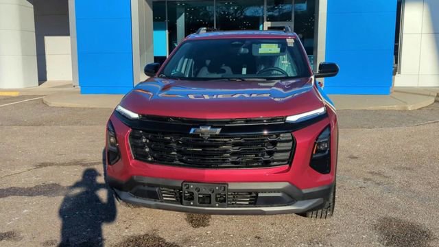 New 2026 Chevrolet Equinox LT w/ Midnight Edition image 3