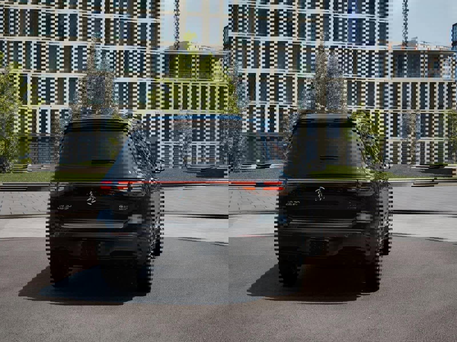 Used 2024 Mercedes-Benz EQB 350 4MATIC SUV image 51