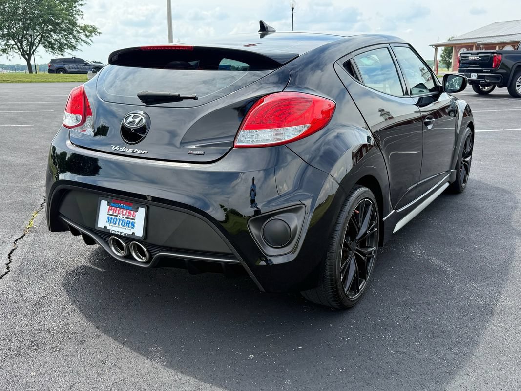 Used 2016 Hyundai Veloster Turbo R-Spec FWD image 5