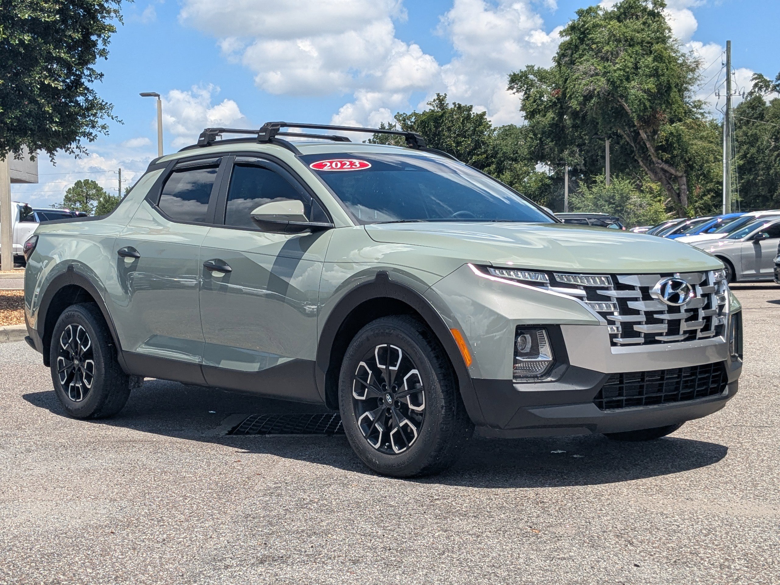 Used 2023 Hyundai Santa Cruz SEL w/ Activity Package AWD/4WD image 2