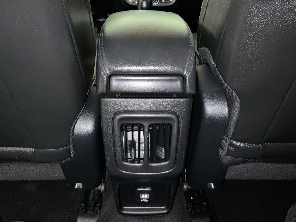 Used 2020 Jeep Compass Latitude FWD image 12