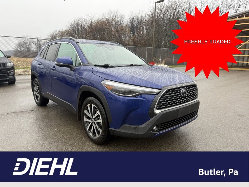 Used 2024 Toyota Corolla Cross XLE image 1