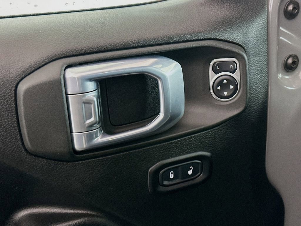 Used 2022 Jeep Wrangler Unlimited Sport image 18
