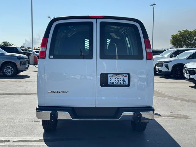 Used 2023 Chevrolet Express 2500 w/ Driver Convenience Package RWD image 3