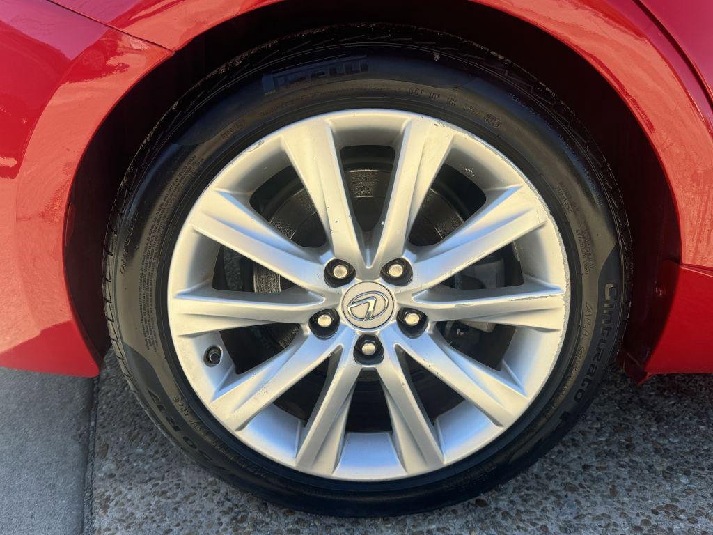 Used 2016 Lexus IS 200t image 9