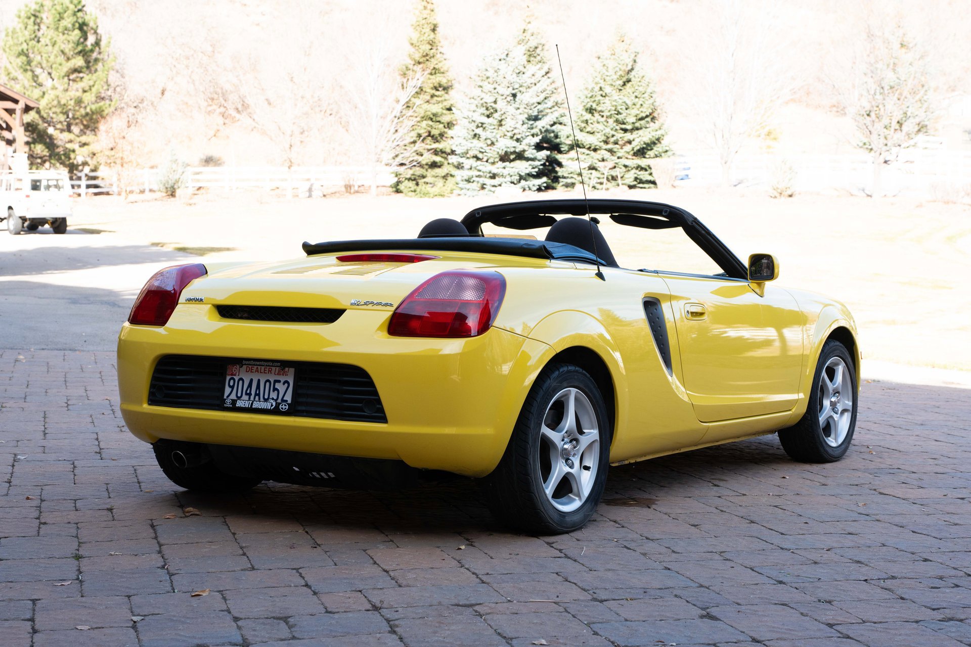 Used 2001 Toyota MR2 image 8