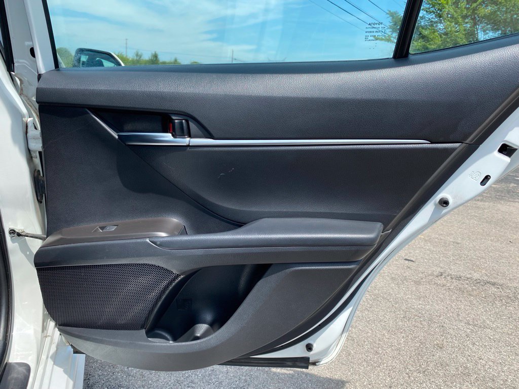 Used 2021 Toyota Camry SE FWD image 29
