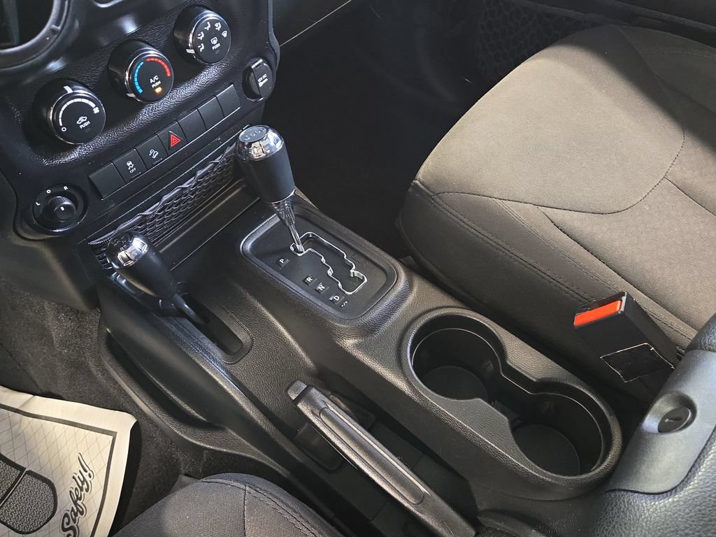 Used 2015 Jeep Wrangler Unlimited Sport w/ Power Convenience Group AWD/4WD image 23