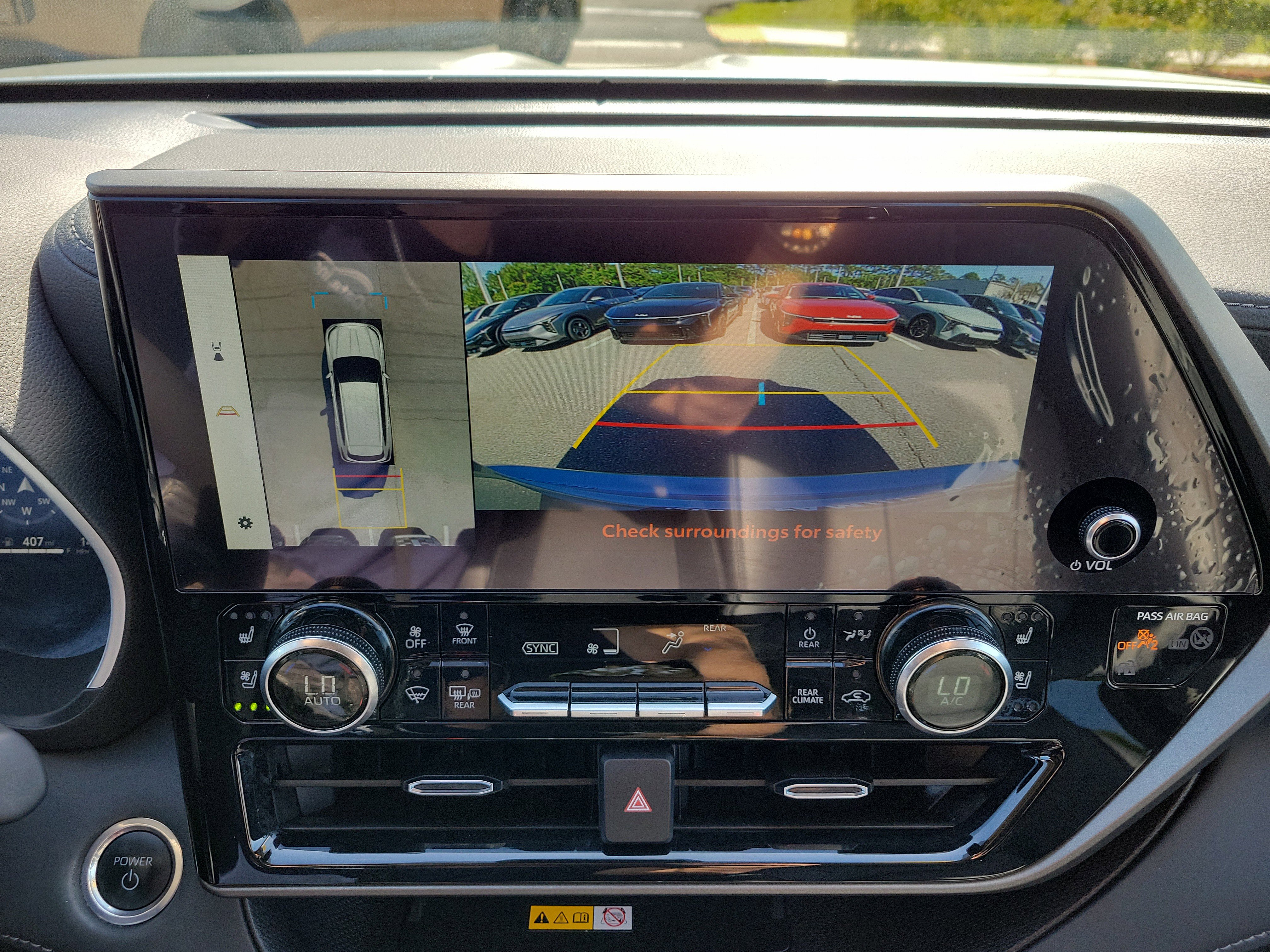 Used 2024 Toyota Highlander Limited image 35