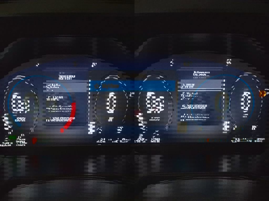 Used 2025 Ford Explorer Active AWD/4WD image 8