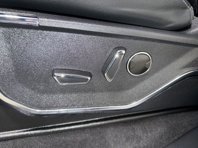 Used 2023 Ford F150 Lariat w/ Equipment Group 502A High image 14