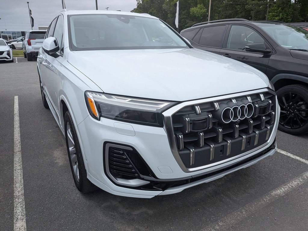 Used 2025 Audi Q7 3.0T Premium Plus w/ Premium Plus Package AWD/4WD image 13
