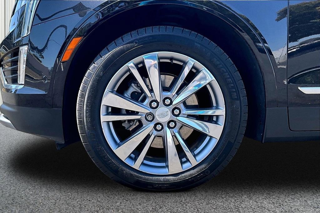 Used 2023 Cadillac XT5 Premium Luxury w/ Technology Package FWD image 29