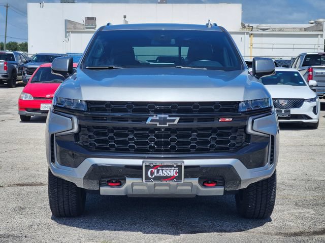 Used 2023 Chevrolet Tahoe Z71 w/ Luxury Package AWD/4WD image 2