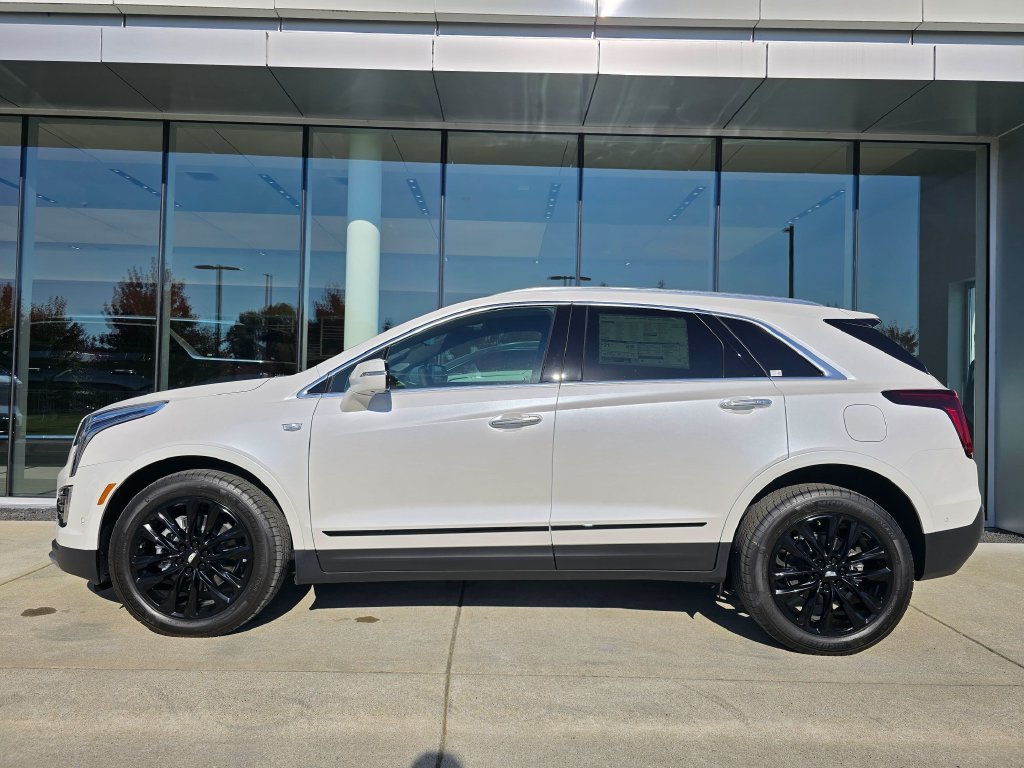 New 2026 Cadillac XT5 Premium Luxury w/ LPO, ONYX Package AWD/4WD image 2