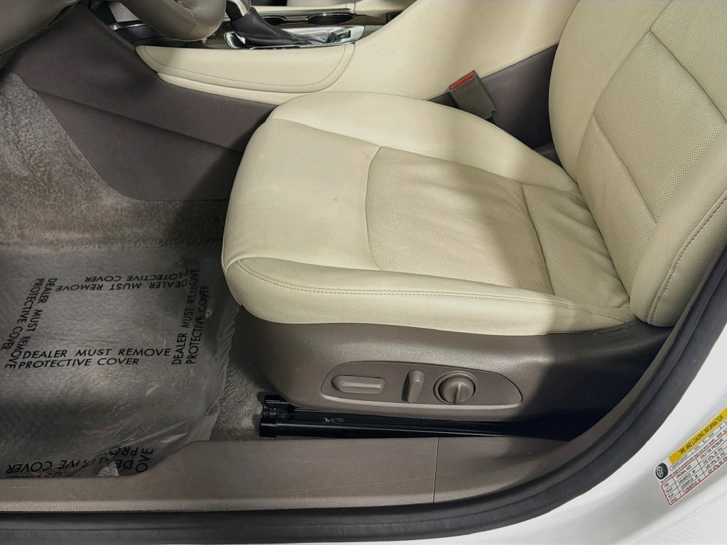 Used 2024 Chevrolet Malibu LT FWD image 20