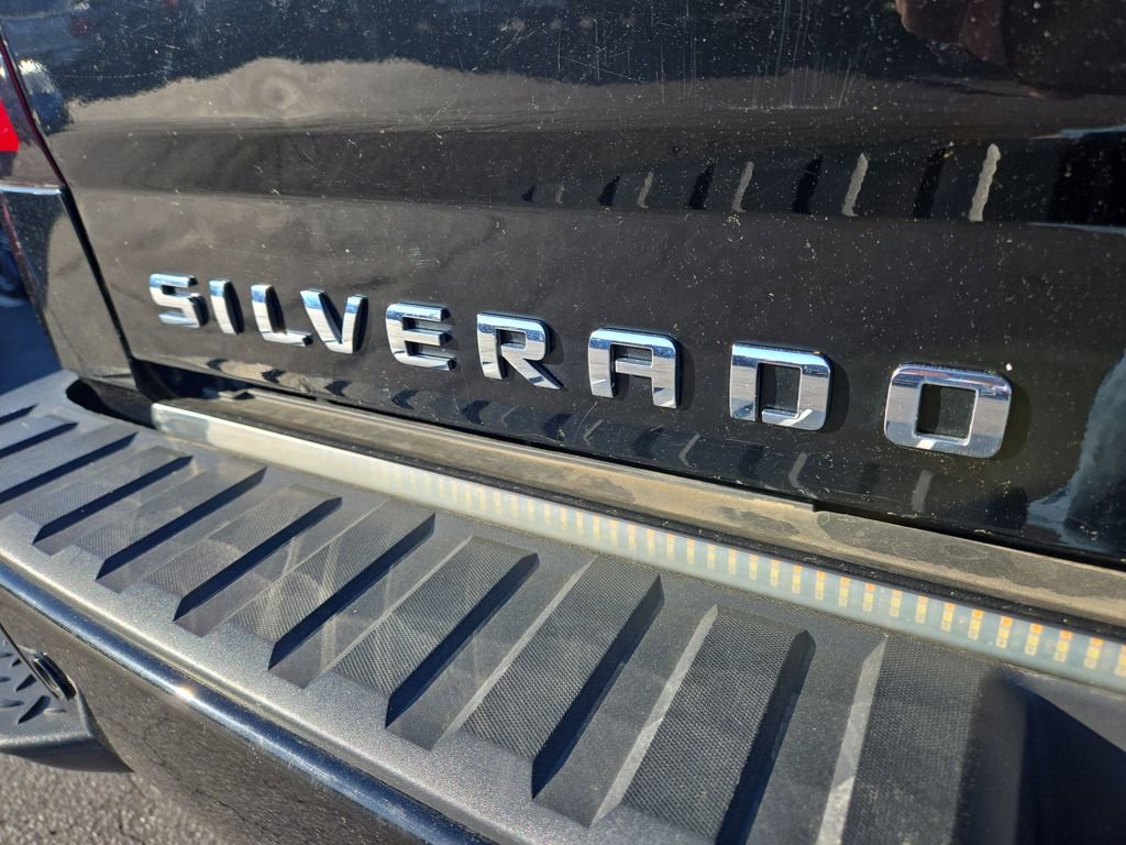 Used 2018 Chevrolet Silverado 1500 LT w/ LPO, Black Pack AWD/4WD image 56