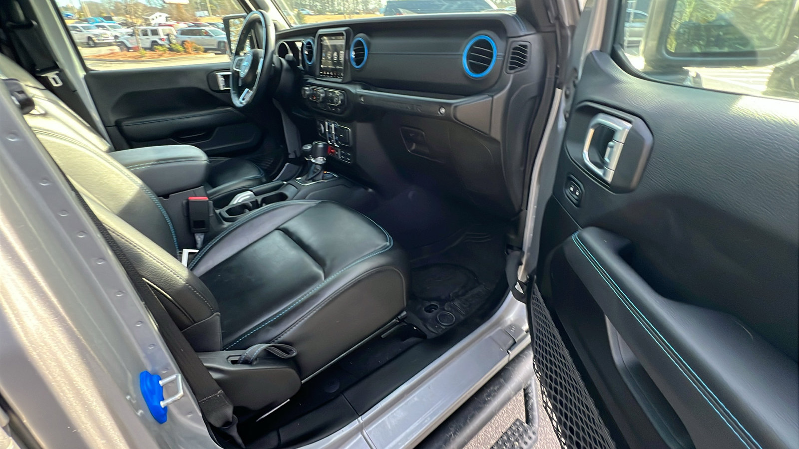 Used 2021 Jeep Wrangler Unlimited Rubicon 4xe w/ Cold Weather Group image 19