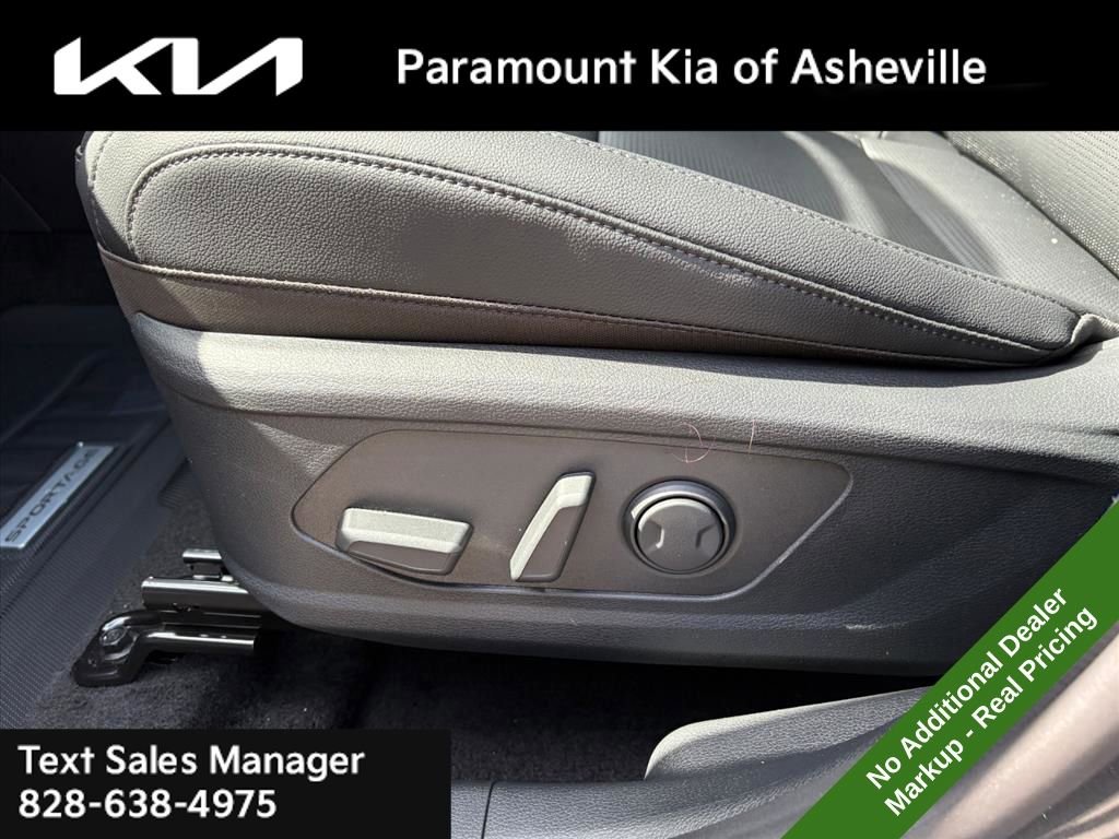 New 2026 Kia Sportage EX image 19