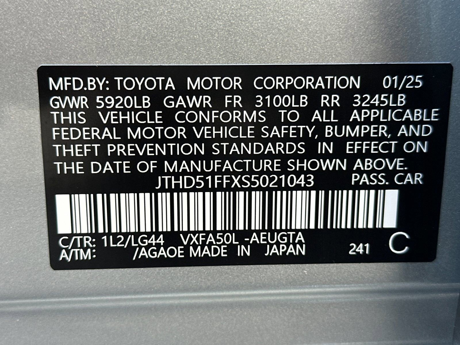 Used 2025 Lexus LS 500 w/ Interior Upgrade Package image 32