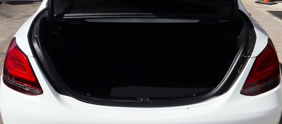 Used 2020 Mercedes-Benz C 300 Sedan w/ Premium Package image 23