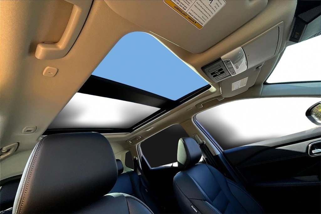 New 2026 Nissan Rogue Platinum image 31