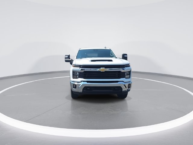 Used 2025 Chevrolet Silverado 2500 LT w/ Convenience Package AWD/4WD image 3