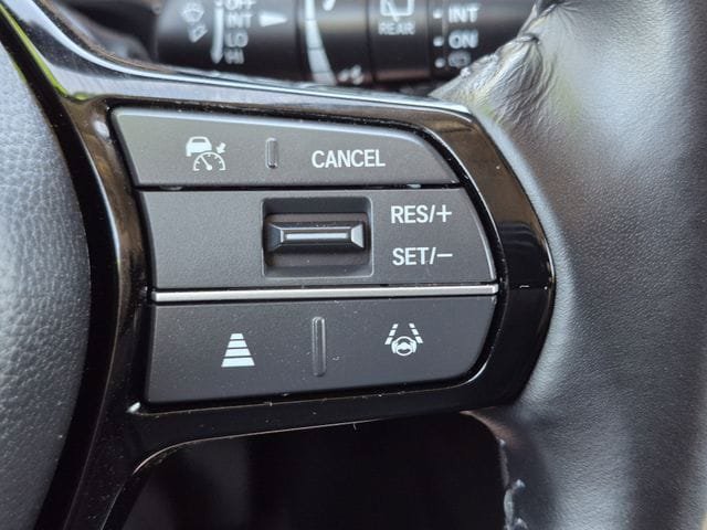 Used 2025 Honda CR-V EX-L image 12