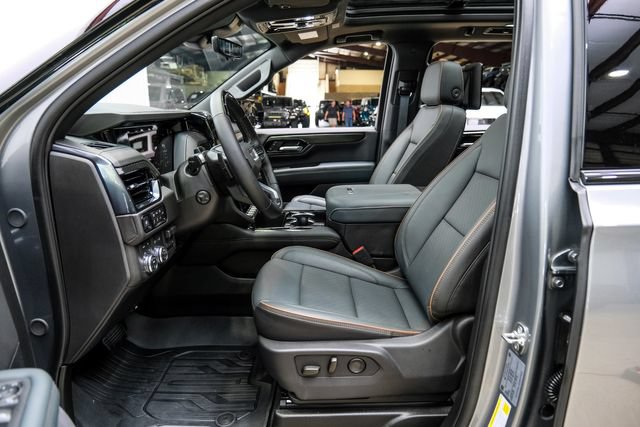 Used 2026 GMC Yukon AT4 w/ AT4 Premium Plus Package AWD/4WD image 14