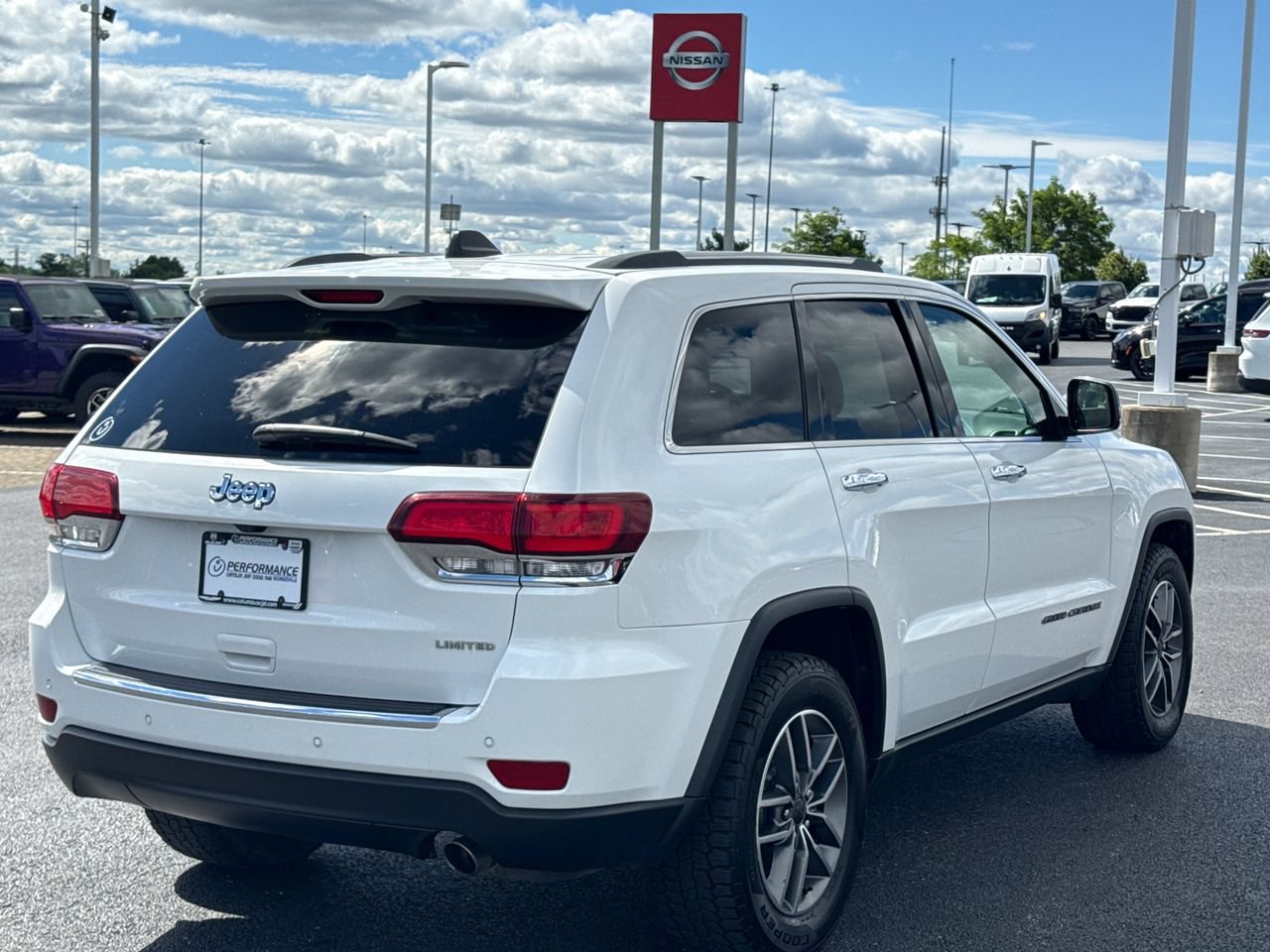 Used 2020 Jeep Grand Cherokee Limited w/ Luxury Group II RWD image 3