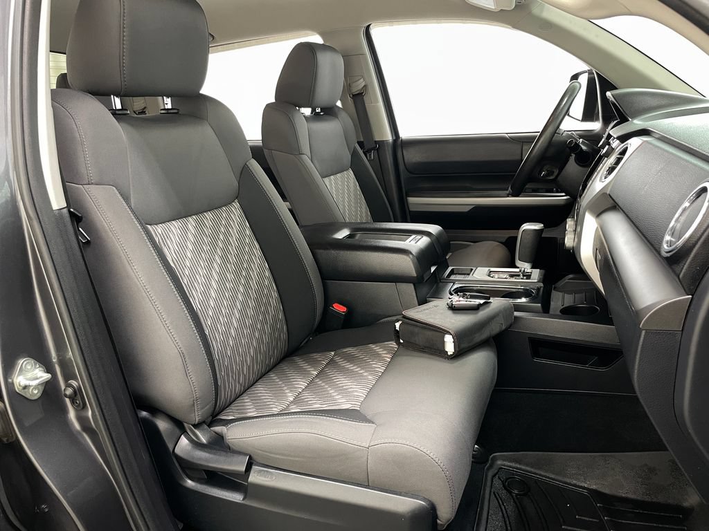 Used 2020 Toyota Tundra SR5 w/ TRD Off-Road Package AWD/4WD image 38
