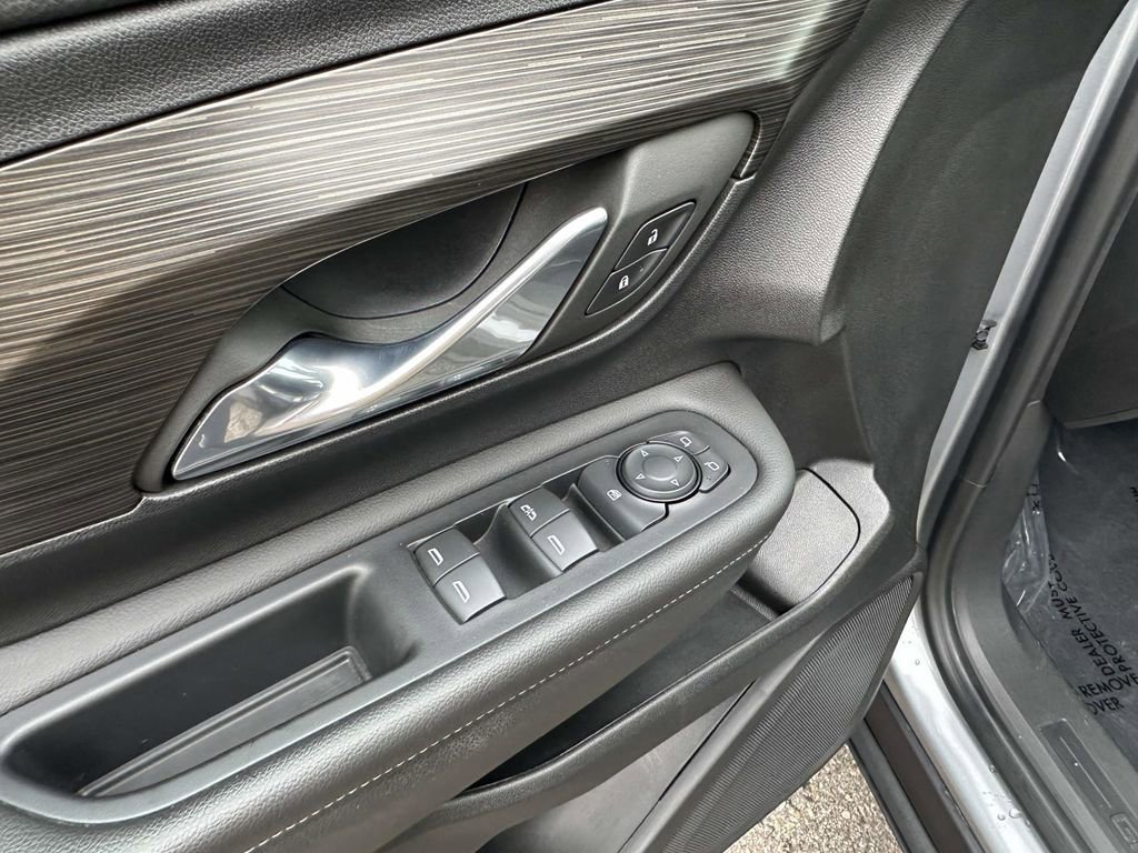 Certified 2023 GMC Terrain SLE w/ Driver Convenience Package image 19