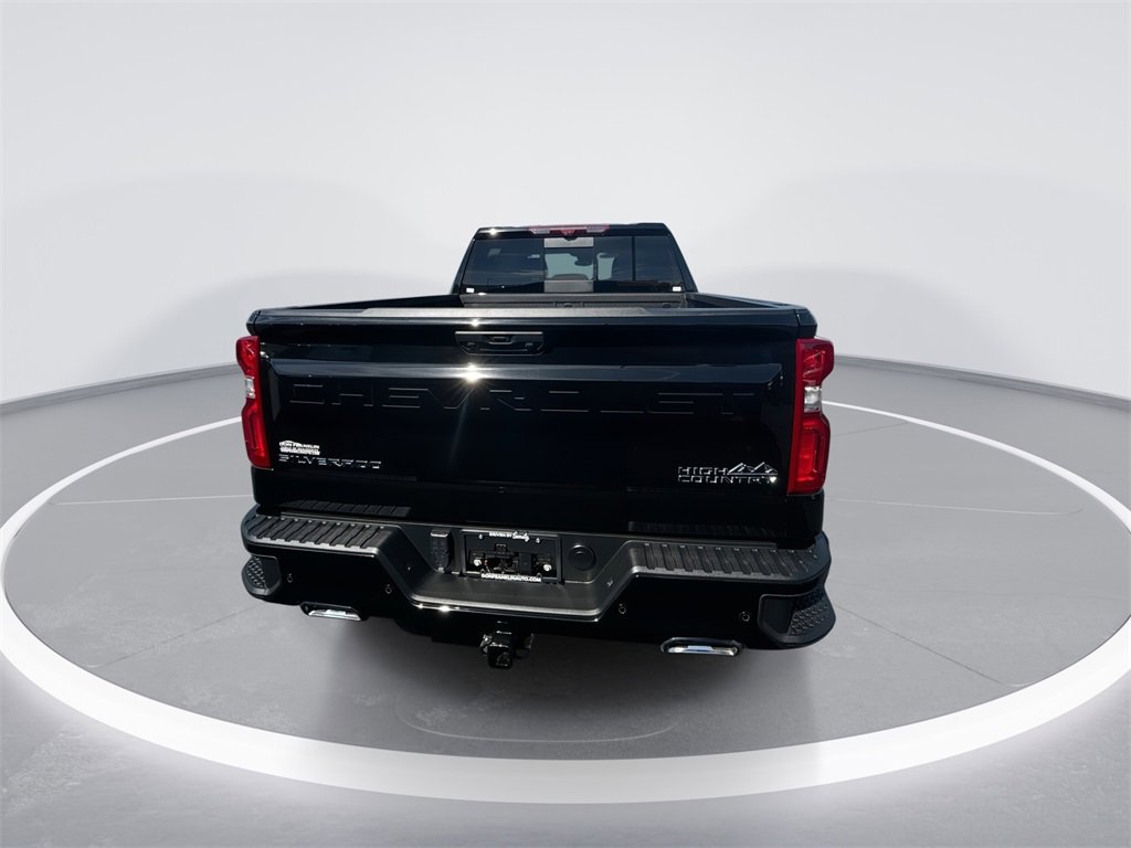 Used 2024 Chevrolet Silverado 1500 High Country w/ High Country Premium Package image 7