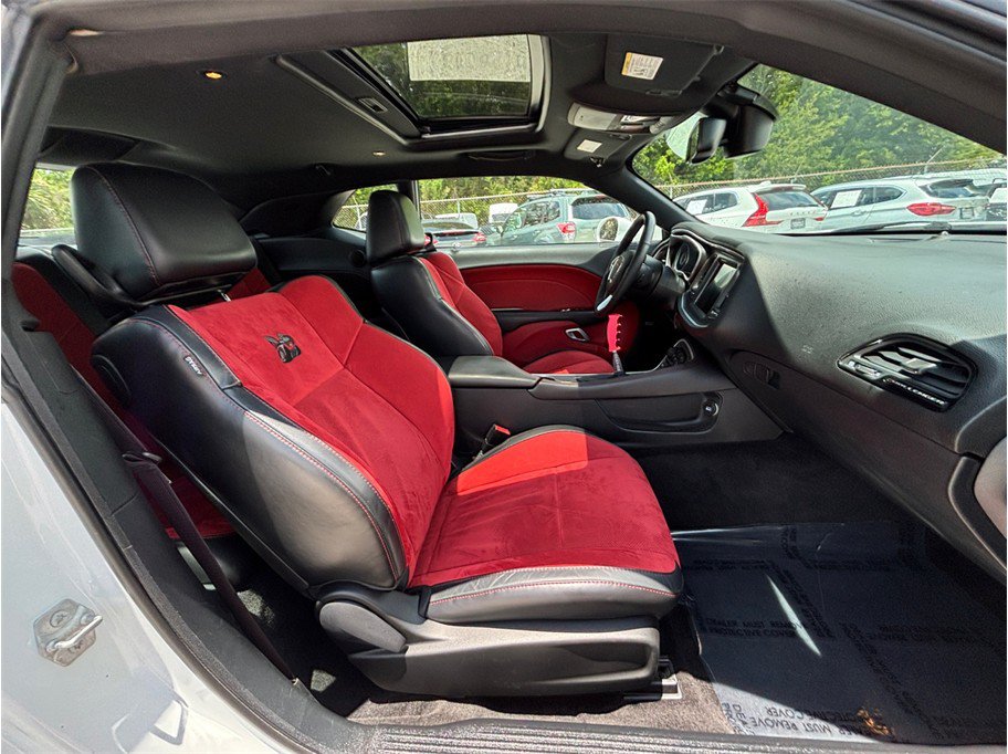 Used 2015 Dodge Challenger R/T Scat Pack w/ Leather Interior Group RWD image 45