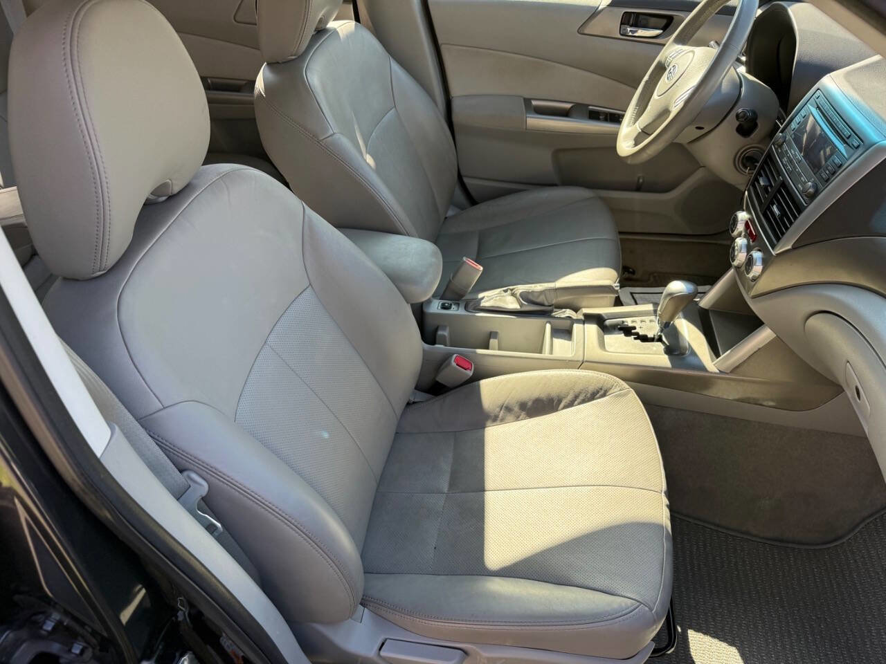 Used 2010 Subaru Forester 2.5X Limited image 16