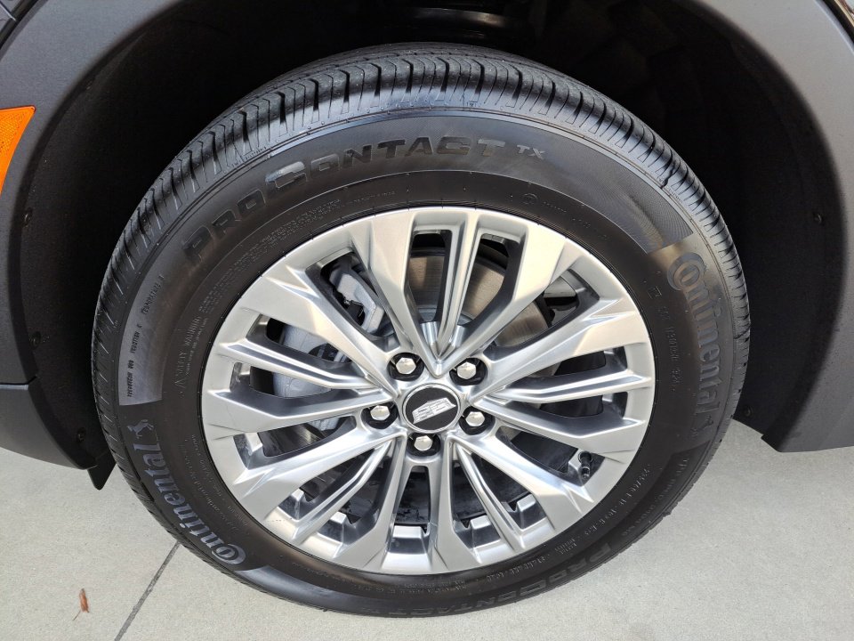 Certified 2025 Cadillac XT4 Premium Luxury image 22