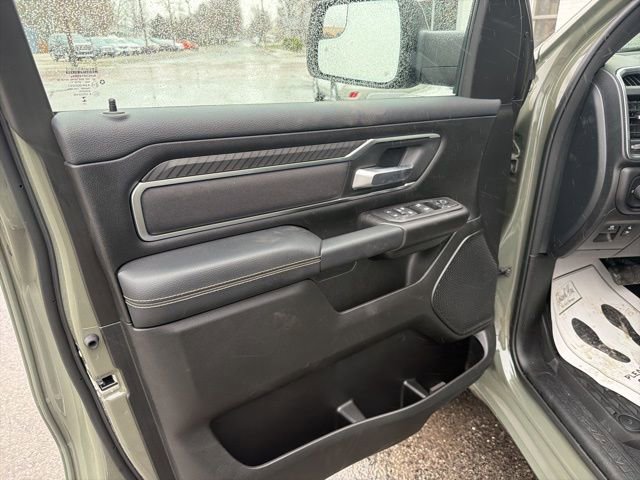 New 2026 RAM 1500 4x4 Crew Cab image 8