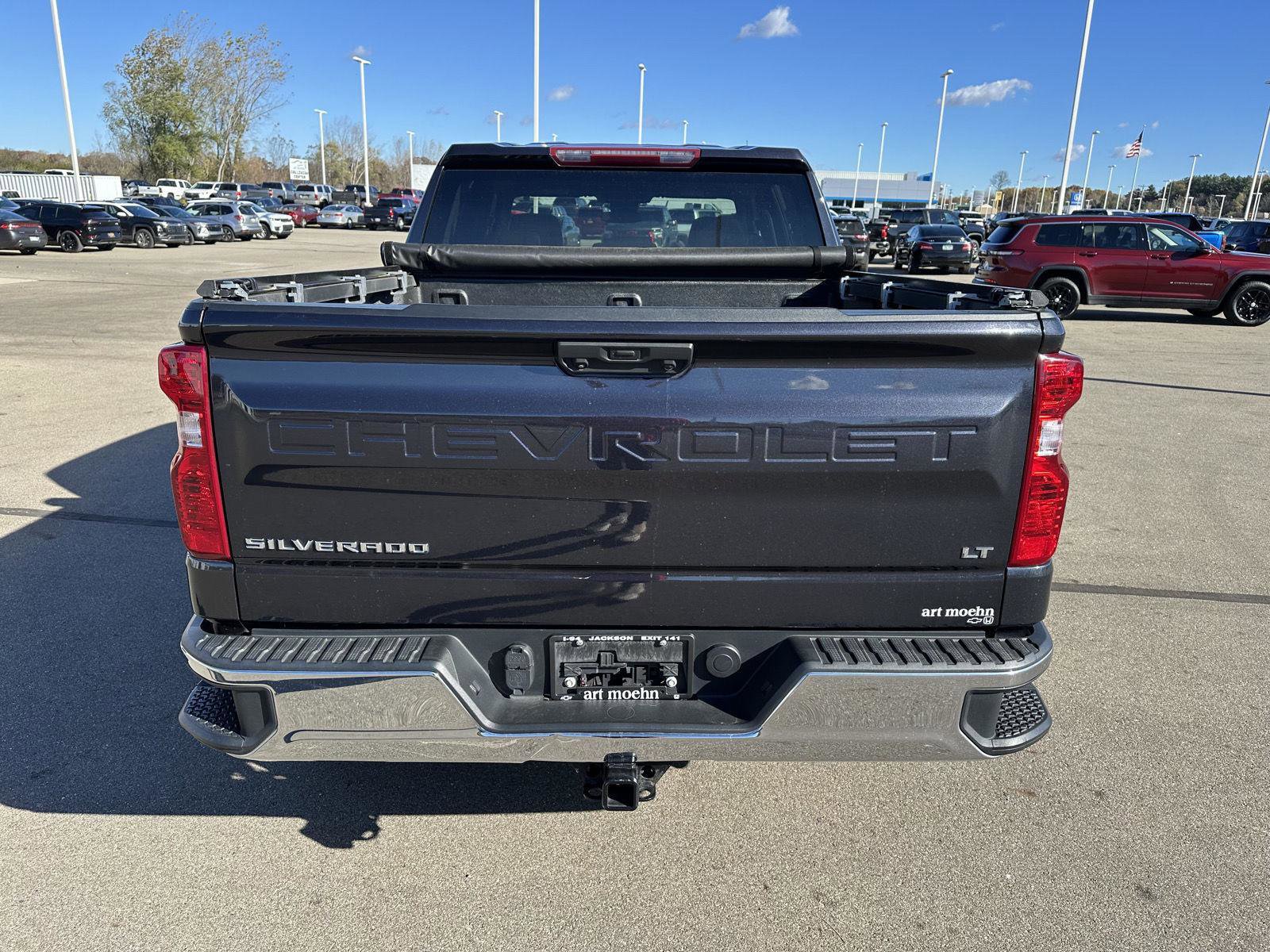 Used 2023 Chevrolet Silverado 1500 LT image 4