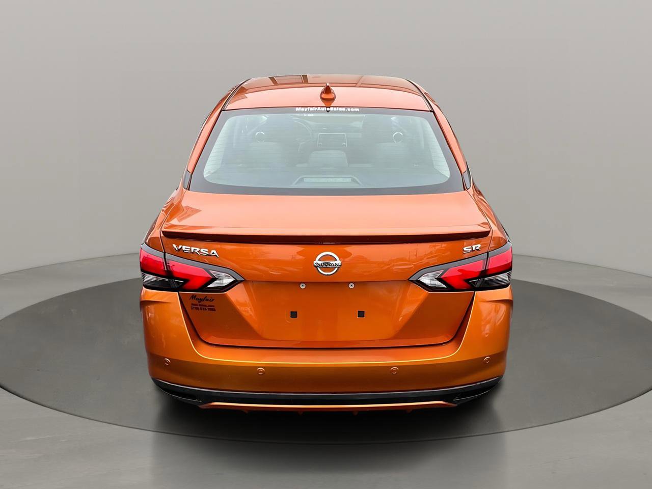 Used 2021 Nissan Versa SR w/ Convenience Package image 5